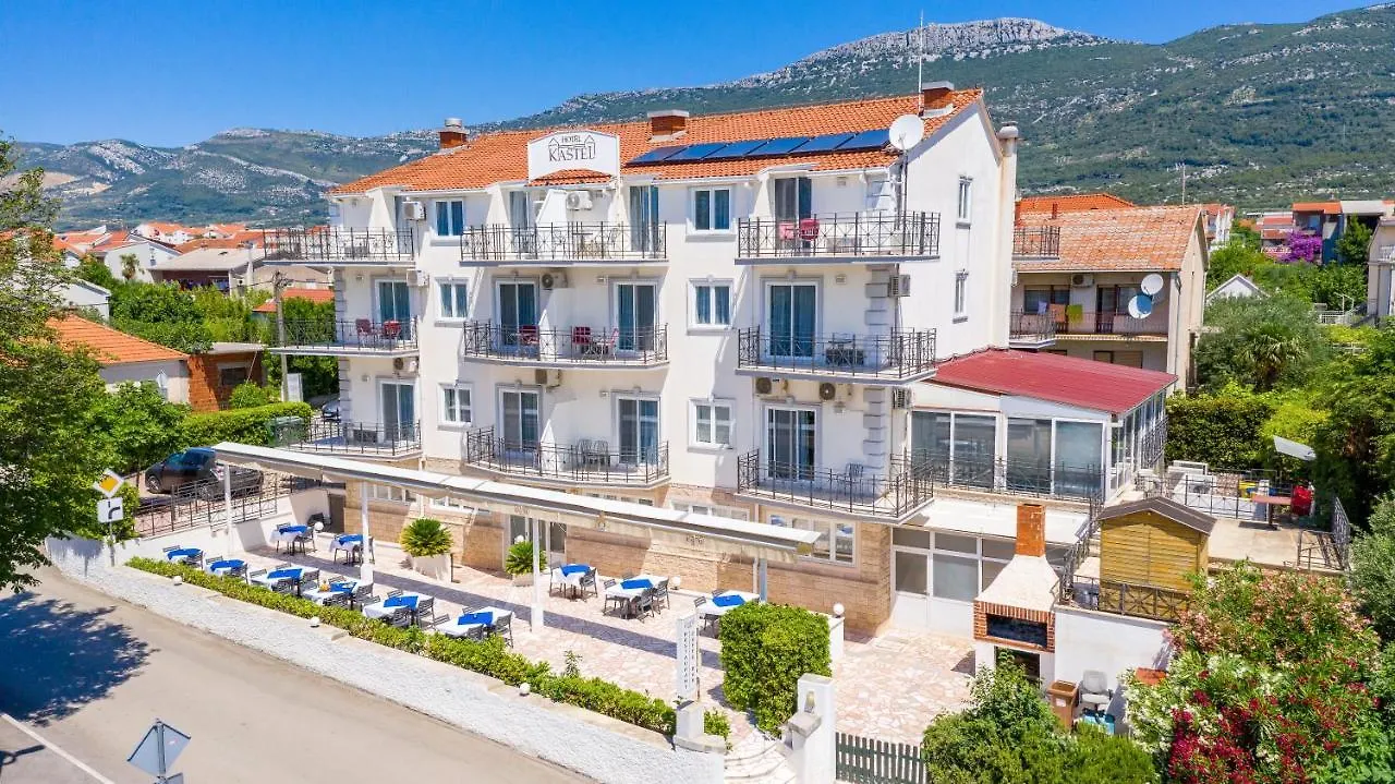 Hotel Kastel Kaštela 3*,