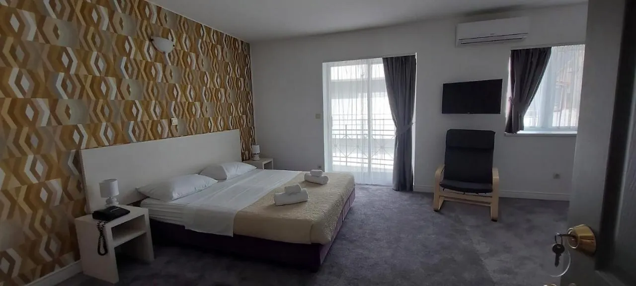 Hotel Kastel Kaštela 3*,